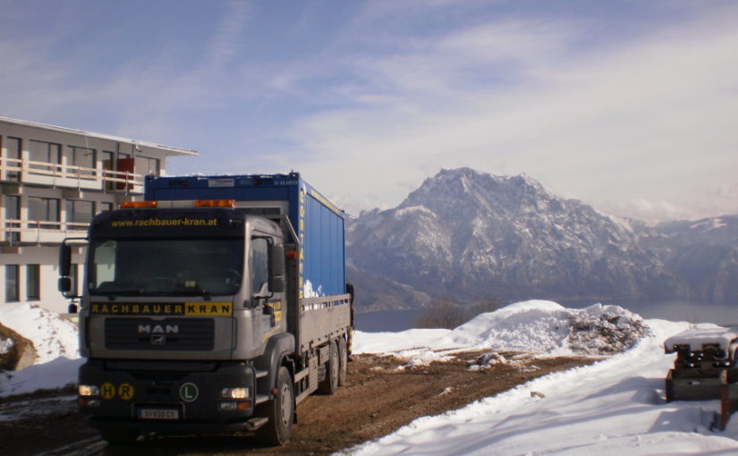 LKW 39 Rachbauer Salzburg mit Container auf der Ladefläche